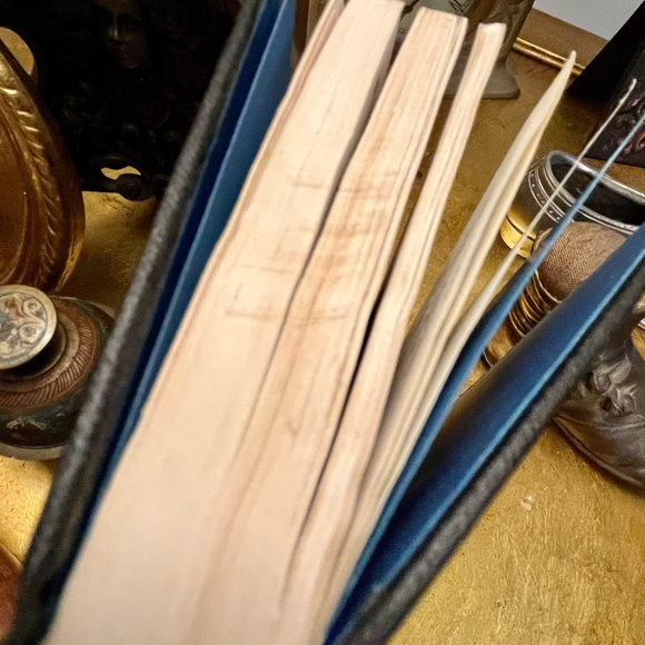 The Ahiman Rezon Book of Constitutions of Grand Lodge Ancient Free Masons 1972 - Picture 4 of 9